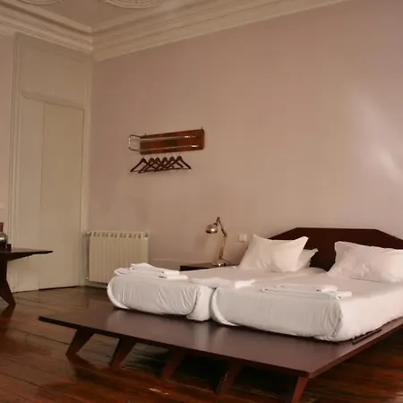 435 Almada Cosy Studio Appartamento *