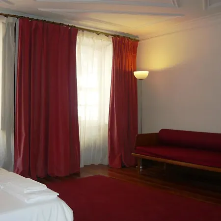 435 Almada Cosy Studio Appartamento