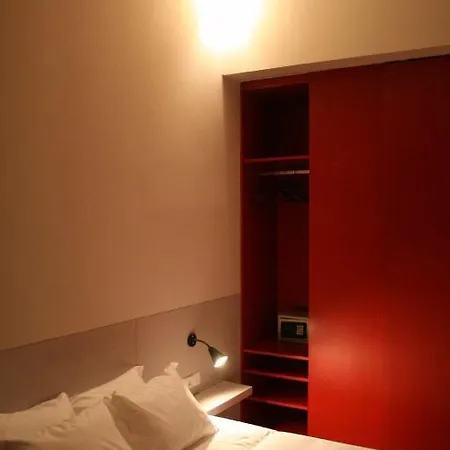 435 Almada Cosy Studio Appartamento Oporto