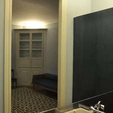 435 Almada Cosy Studio Appartamento