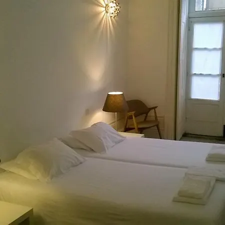 435 Almada Cosy Studio