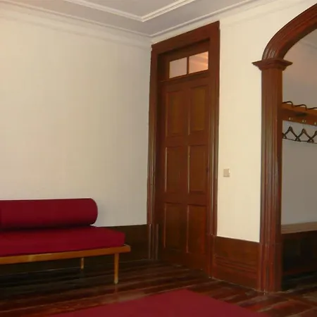 435 Almada Cosy Studio Apartment